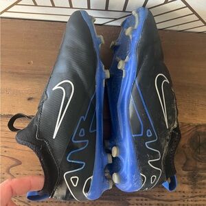 Nike Black & Blue Soccer Cleats